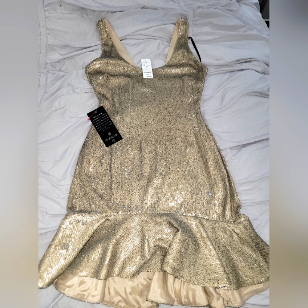 Sequin fit and flare at end